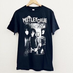 MOTLEY CRUE Stadium Tour 2022 Graphic Tee